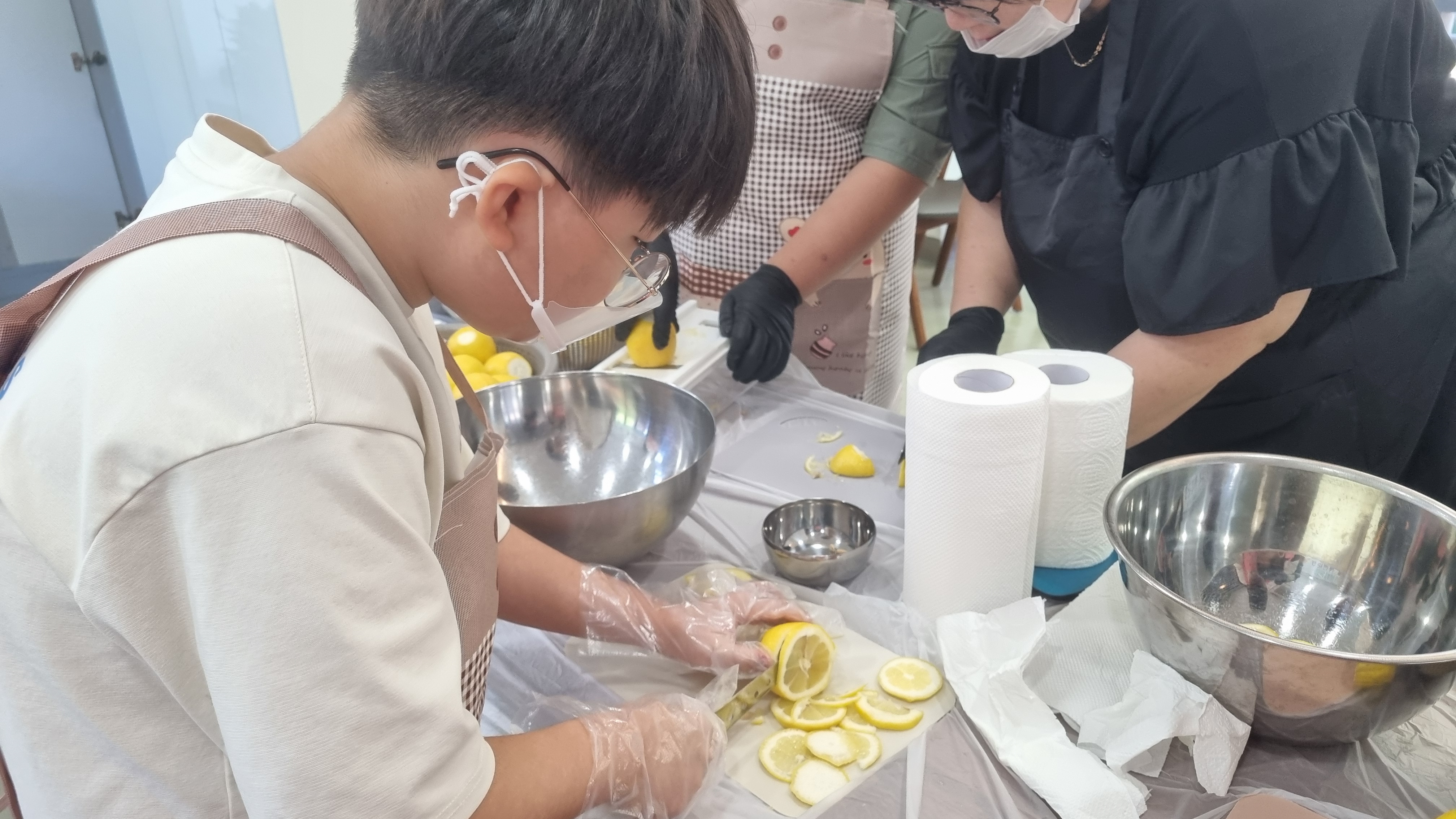 소명칼질 이것으로.jpg