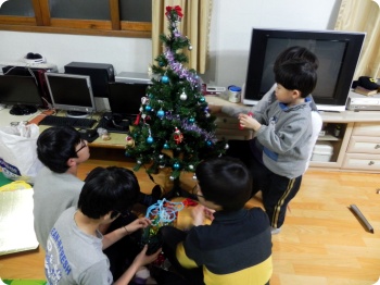 성탄트리만들기 007.jpg